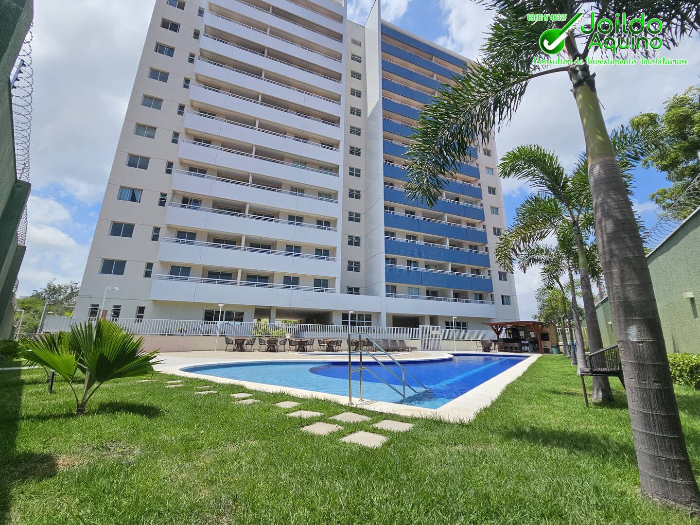 Apartamentos de 2 e 3 quartos próximo a praia do Futuro e shopping Rio Mar